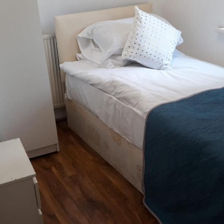 13 Vale House Apartman London Kültér fotó